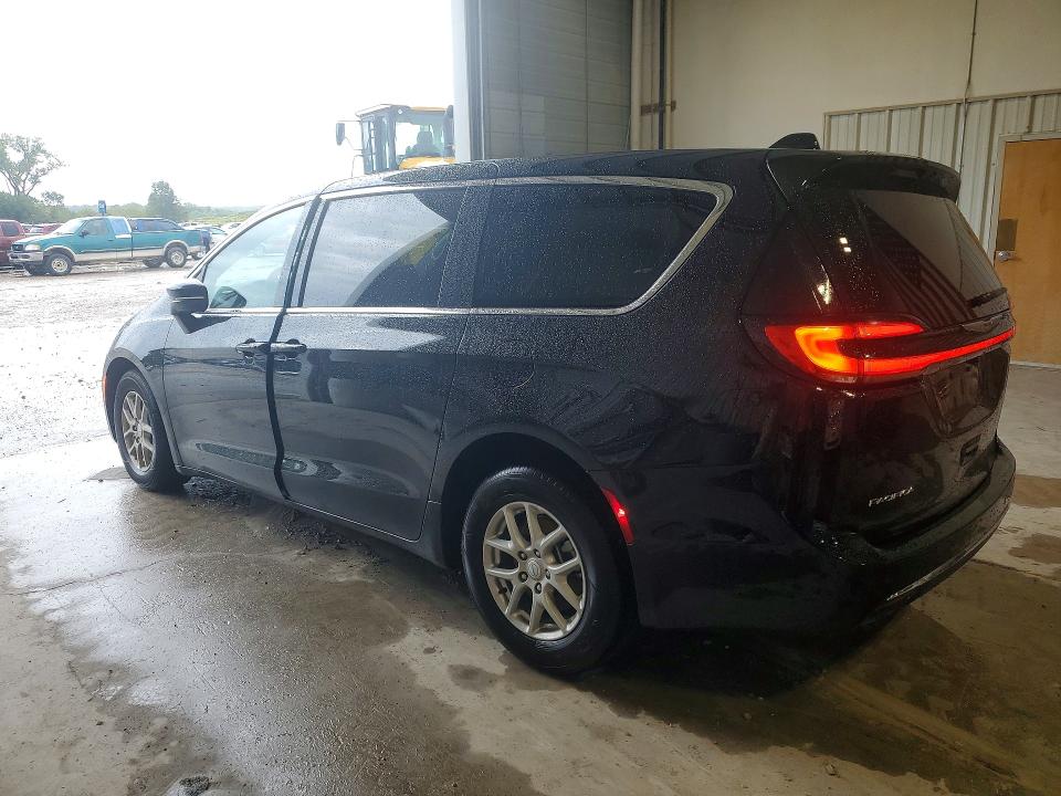 Photo 2 from auction – 2026 CHRYSLER PACIFICA with VIN 2C4RC1BG4TR278473