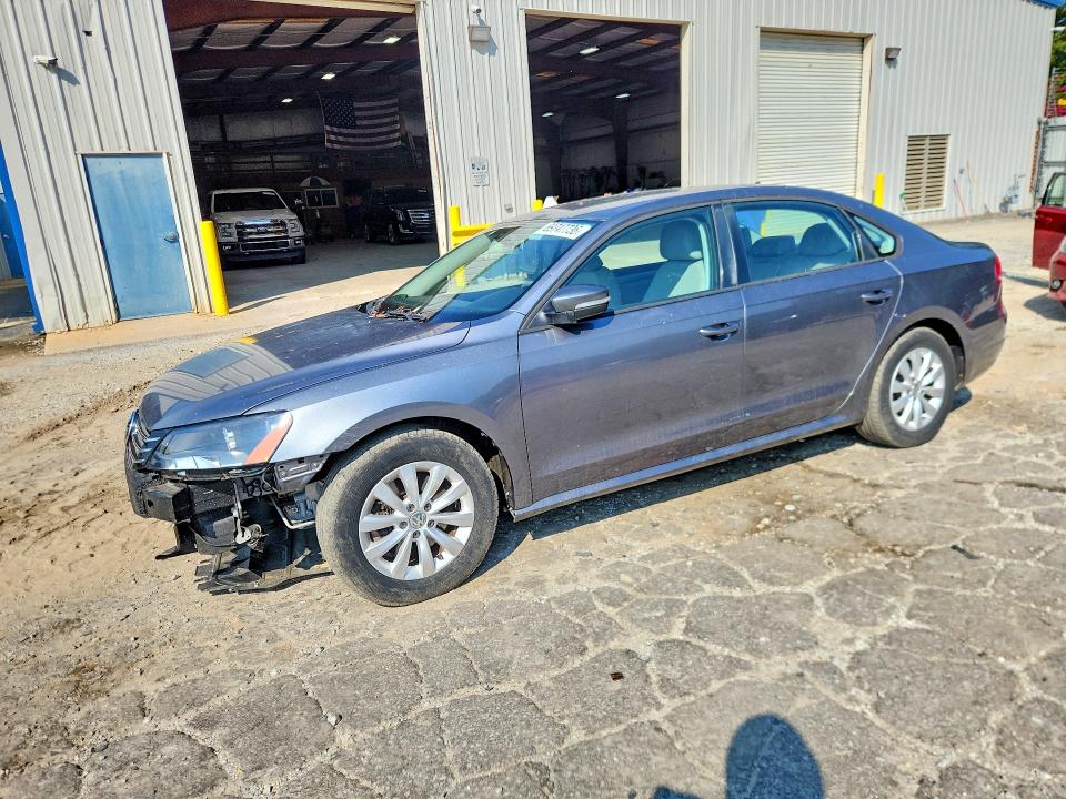 VOLKSWAGEN PASSAT 2014 с VIN 1VWAP7A32EC015877 - Снимка от търг