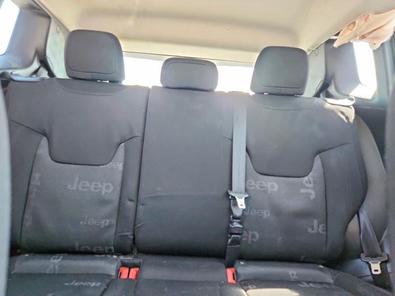 Photo 10 from auction – 2016 JEEP RENEGADE with VIN ZACCJAAT4GPC71169