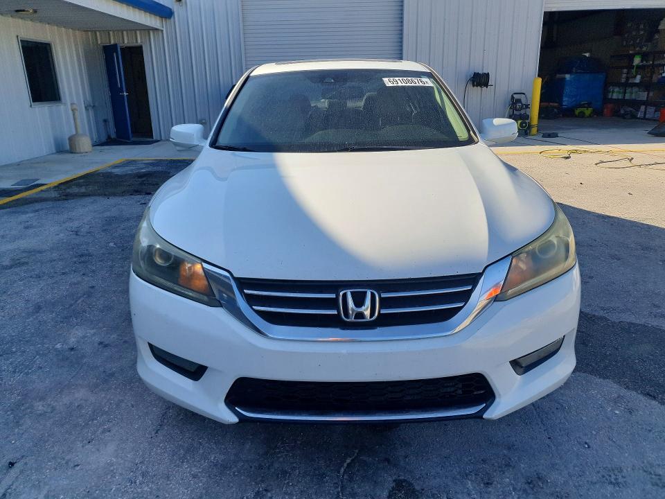Photo 5 from auction – 2014 HONDA ACCORD with VIN 1HGCR2F8XEA224259