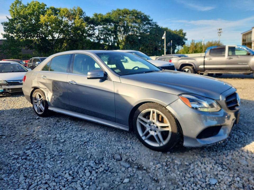 Zdjęcie 4 z aukcji – 2014 MERCEDES-BENZ E z VIN WDDHF8JBXEA820531