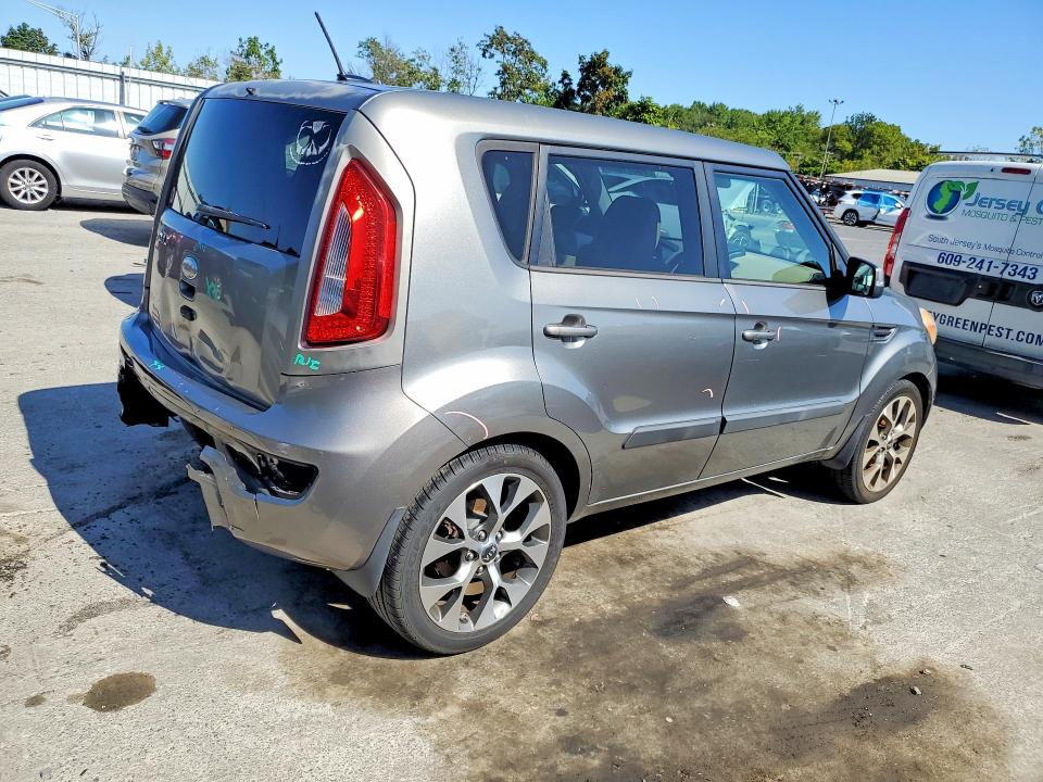 Photo 3 from auction – 2013 KIA SOUL with VIN KNDJT2A63D7562109