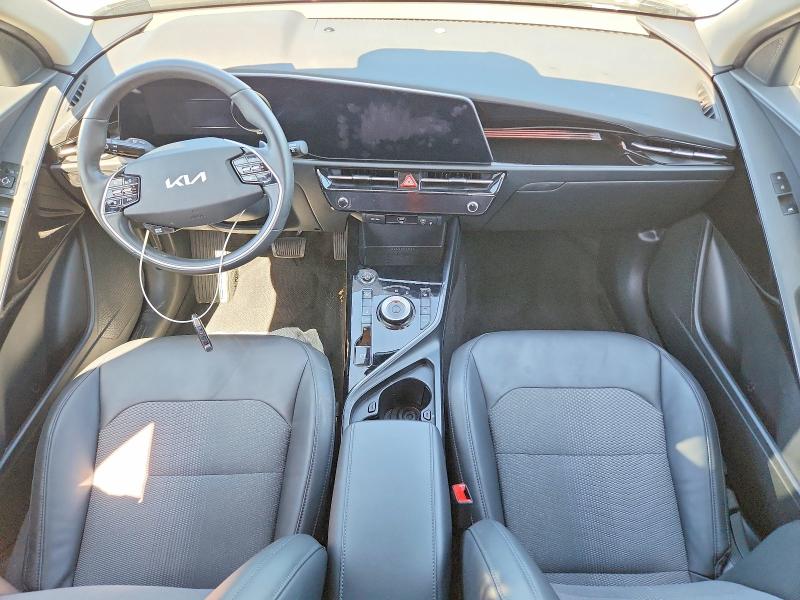 Снимка 8 от търг – 2024 KIA NIRO с VIN KNDCR3L10R5082630