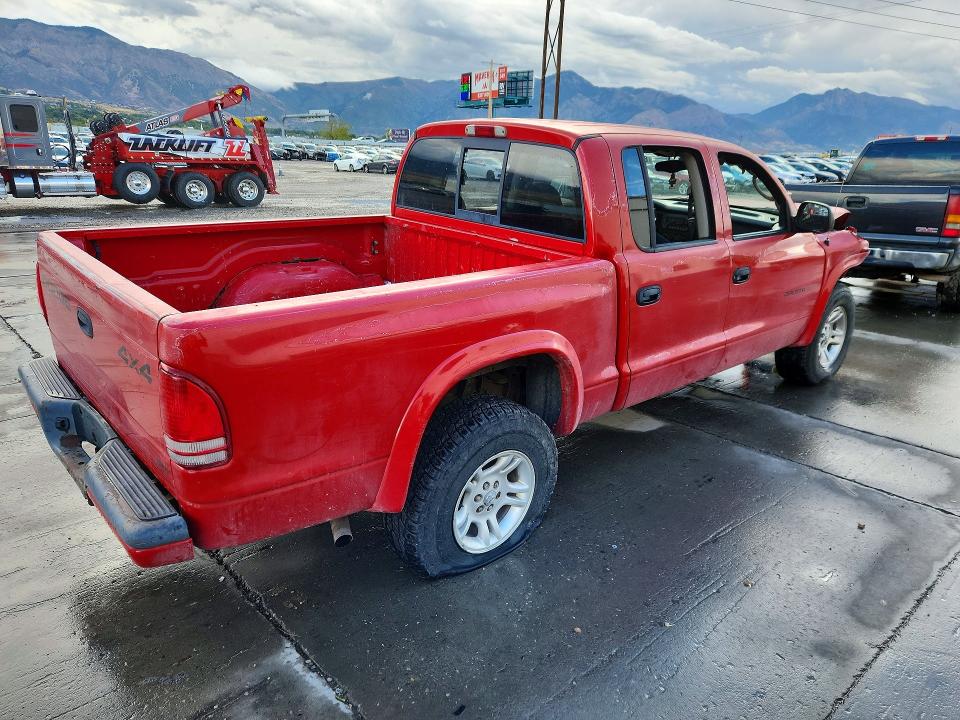 Снимка 3 от търг – 2002 DODGE DAKOTA с VIN 1B7HG38N62S641614