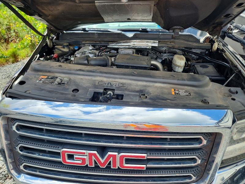 Photo 11 from auction – 2018 GMC SIERRA with VIN 1GT42XEY5JF281391