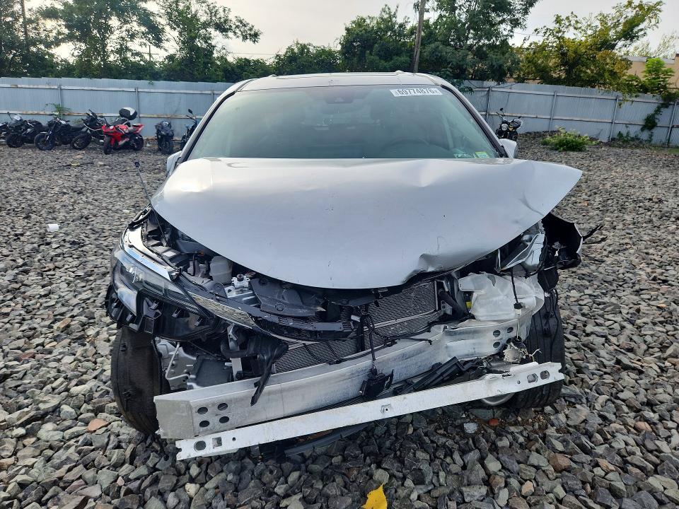 Снимка 5 от търг – 2025 TOYOTA SIENNA с VIN 5TDBRKEC9SS239222