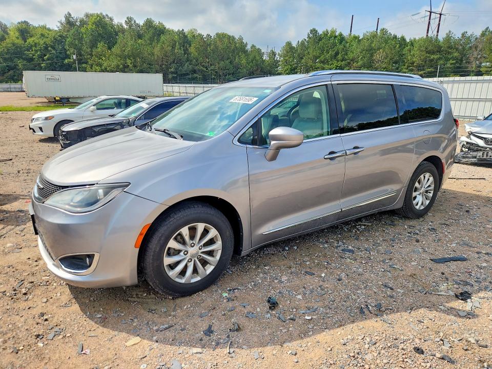 2019 CHRYSLER PACIFICA - Търг №67681696