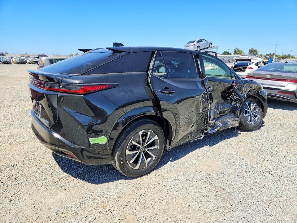 Photo 3 from auction – 2023 LEXUS RZ with VIN JTJAAAAB7PA004491