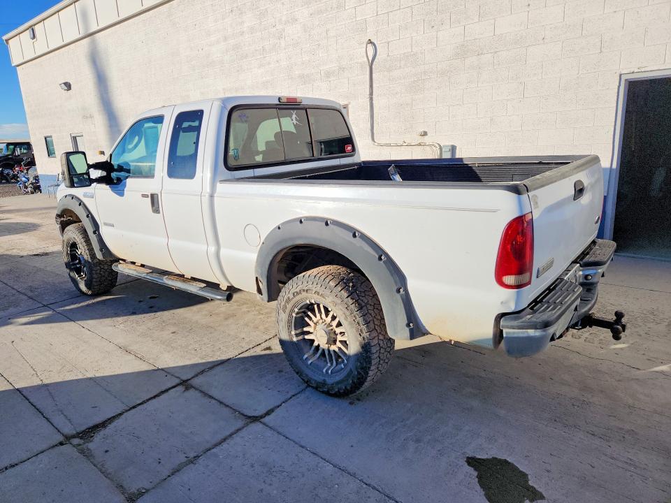 Снимка 2 от търг – 2005 FORD F250 с VIN 1FTSX21P15EC08135