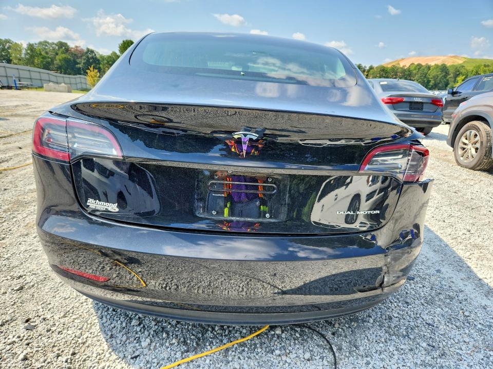 صورة رقم 6 من المزاد - 2018 TESLA MODEL 3 مع VIN 5YJ3E1EB3JF090438