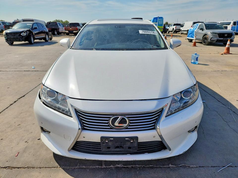 Photo 5 from auction – 2015 LEXUS ES with VIN JTHBK1GG9F2186032