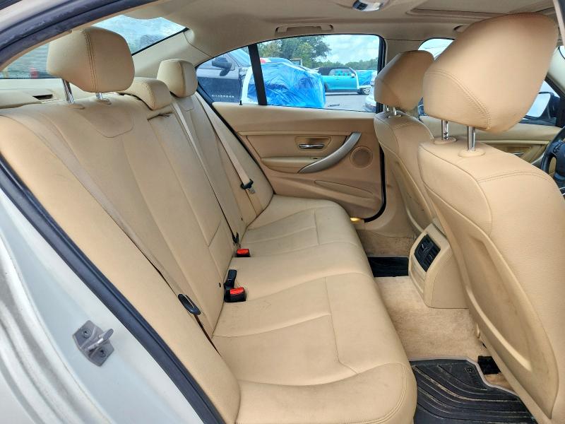 Zdjęcie 10 z aukcji – 2015 BMW 320 z VIN WBA3B1G55FNT64745