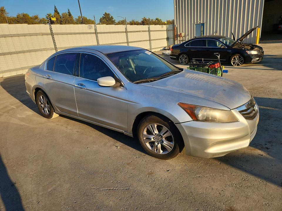 Photo 4 from auction – 2012 HONDA ACCORD with VIN 1HGCP2F67CA058686