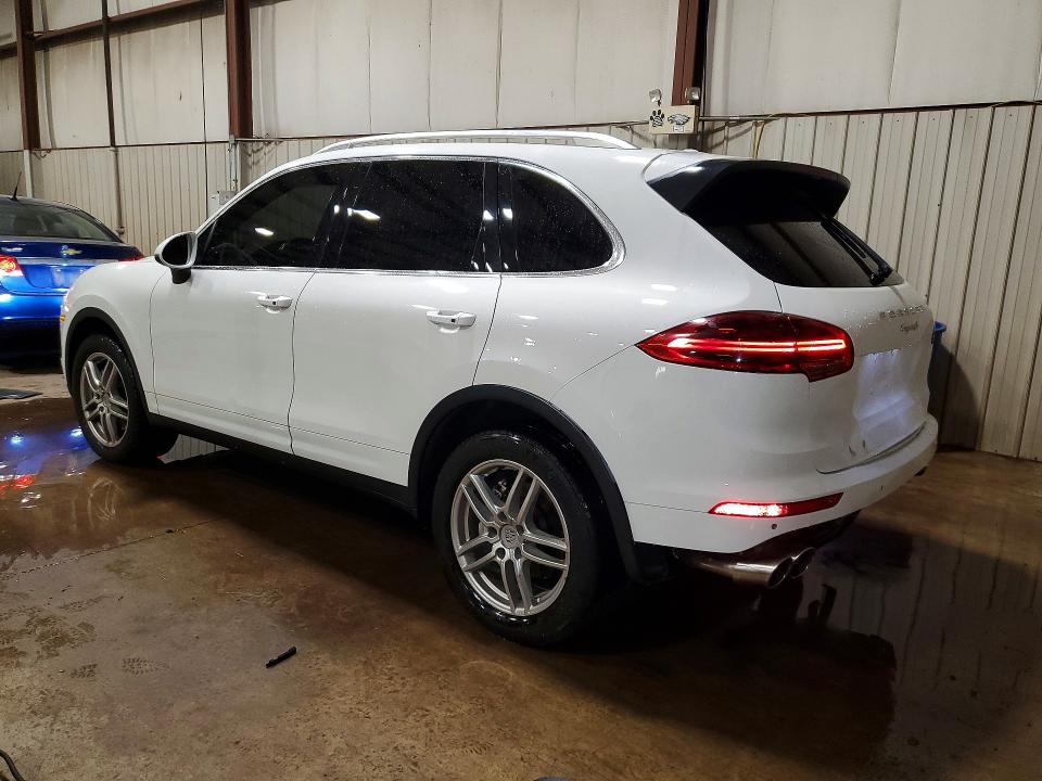 Photo 2 from auction – 2017 PORSCHE CAYENNE with VIN WP1AB2A26HLA51165