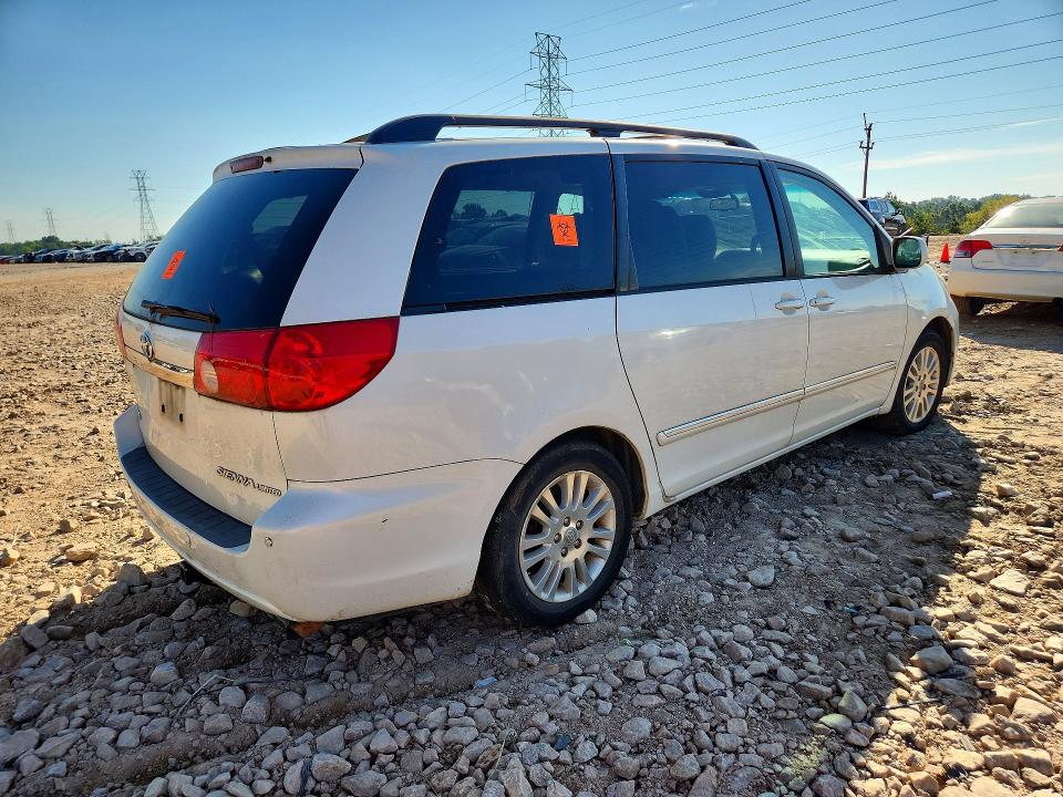 Photo 3 from auction – 2010 TOYOTA SIENNA with VIN 5TDYK4CC2AS293280