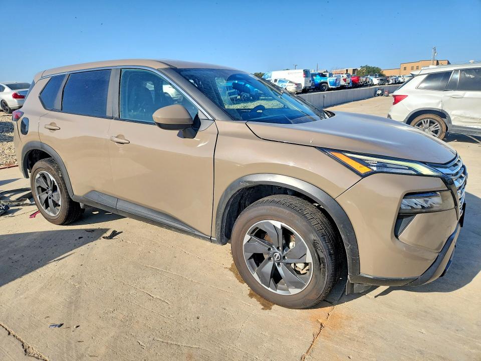 Photo 4 from auction – 2025 NISSAN ROGUE with VIN 5N1BT3BB3SC809666