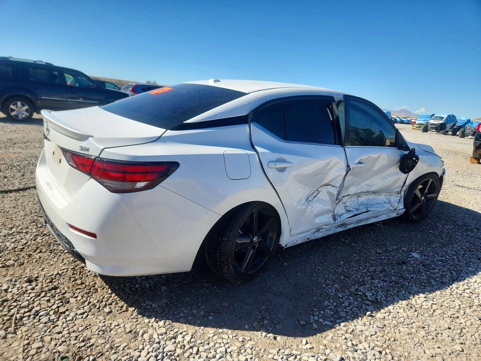 Photo 3 from auction – 2022 NISSAN SENTRA with VIN 3N1AB8DV2NY257437