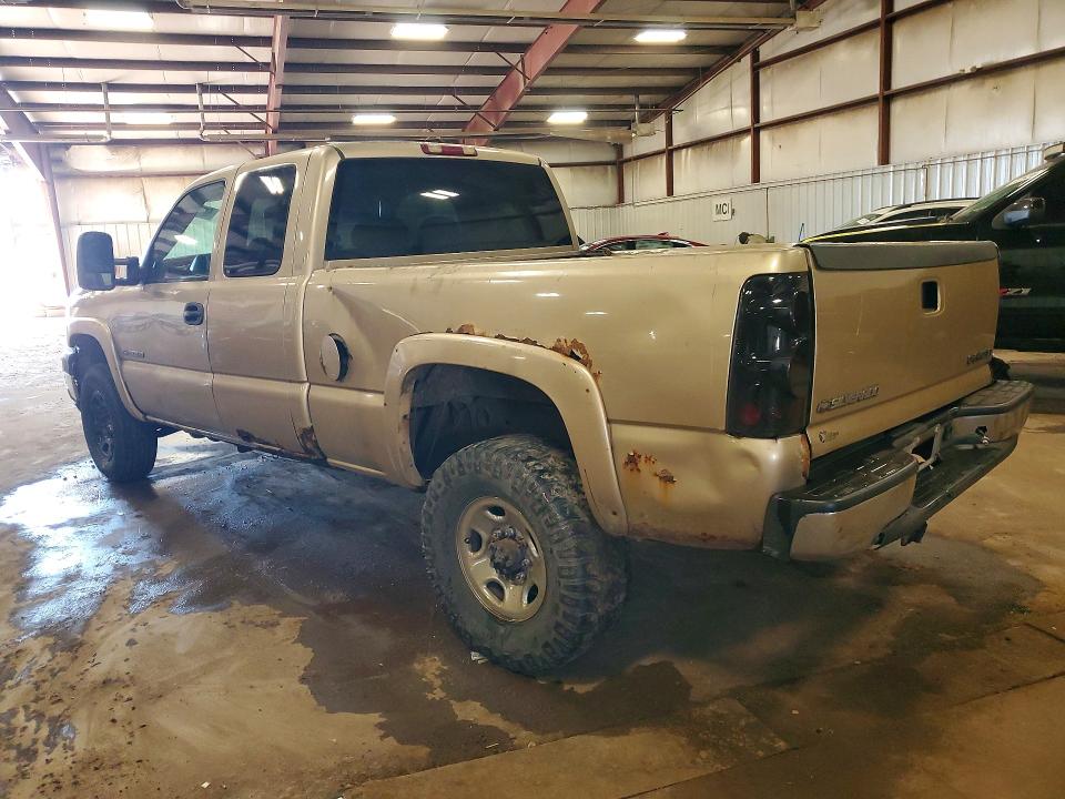 Снимка 2 от търг – 2004 CHEVROLET SILVERADO с VIN 1GCHC29U54E350423