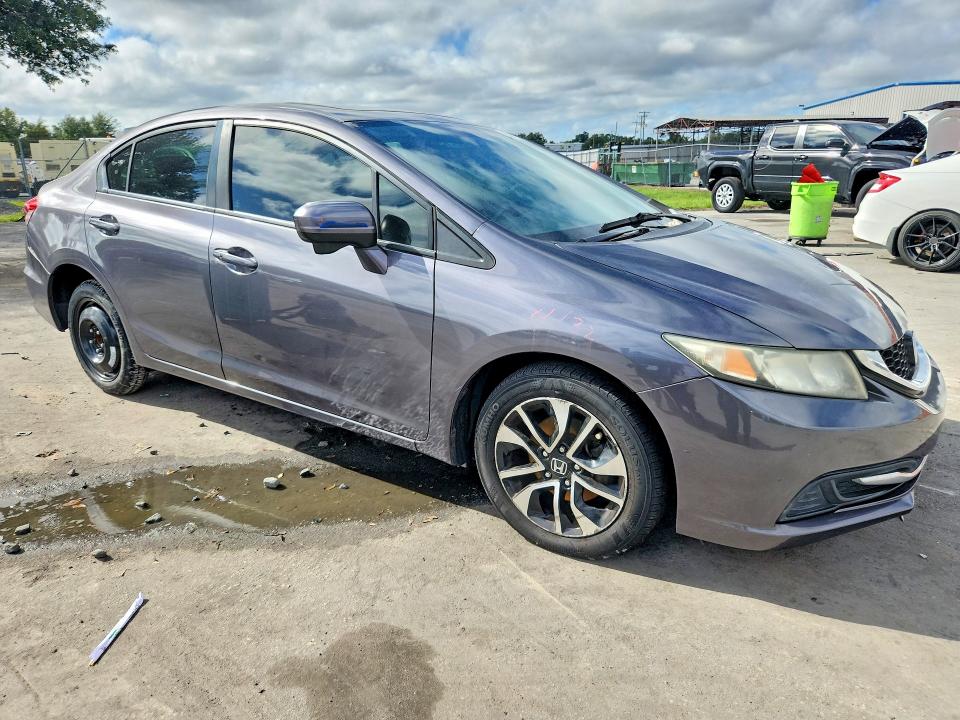 Снимка 4 от търг – 2015 HONDA CIVIC с VIN 19XFB2F80FE020603