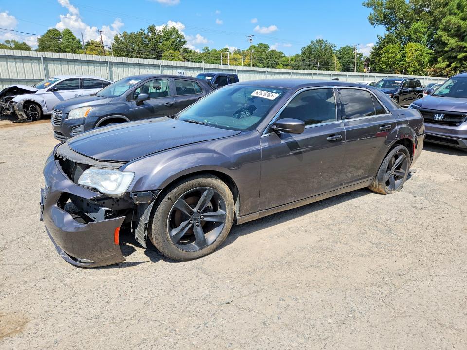 2015 CHRYSLER 300 - Търг №68658806
