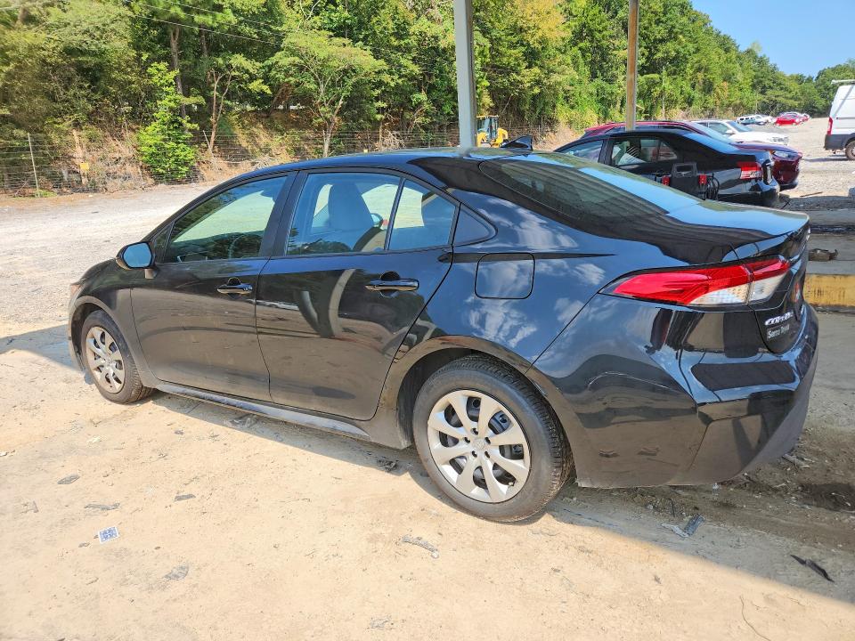 Фото 2 с аукциона – 2026 TOYOTA COROLLA с VIN 5YFB4MDE6TP464981
