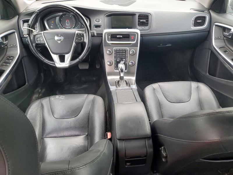 صورة رقم 8 من المزاد - 2015 VOLVO S60 مع VIN YV1612TD2F2308375
