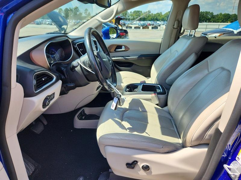 Фото 7 с аукциона – 2019 CHRYSLER PACIFICA с VIN 2C4RC1EG1KR549757