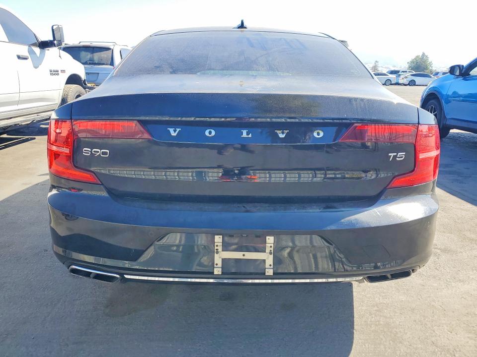 Photo 6 from auction – 2019 VOLVO S90 with VIN LVY102AK7KP096759