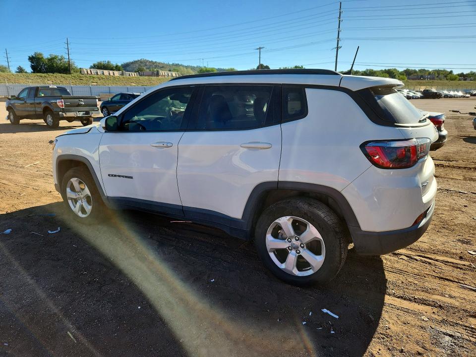 Снимка 2 от търг – 2017 JEEP COMPASS с VIN 3C4NJDBB3HT651372