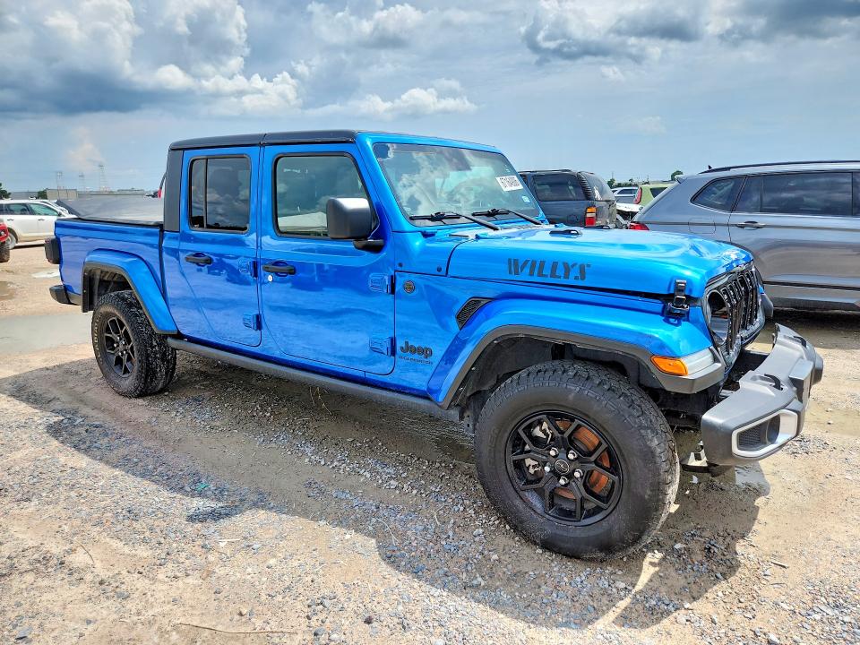 Photo 4 from auction – 2024 JEEP GLADIATOR with VIN 1C6HJTAG4RL111957