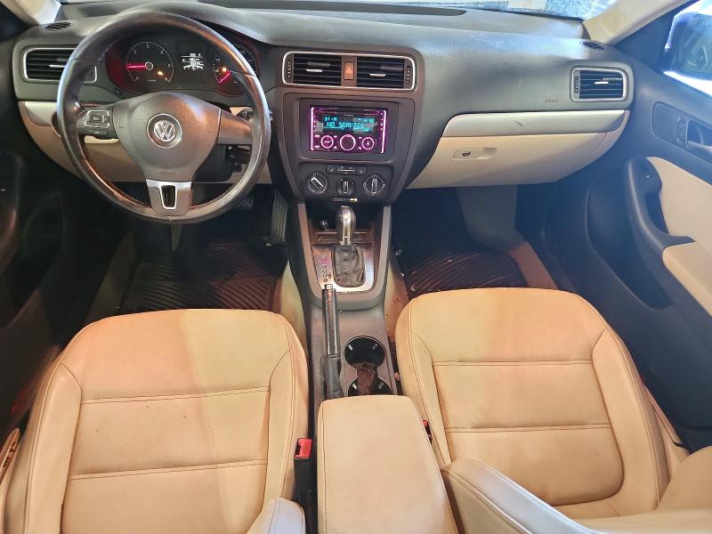 Zdjęcie 8 z aukcji – 2011 VOLKSWAGEN JETTA z VIN 3VWLL7AJ0BM130619