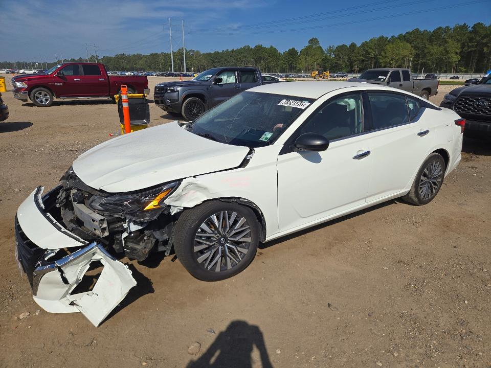 NISSAN ALTIMA 2025 с VIN 1N4BL4DV1SN332523 - Снимка от търг