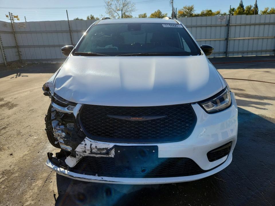 Photo 5 from auction – 2025 CHRYSLER PACIFICA with VIN 2C4RC1GGXSR547888