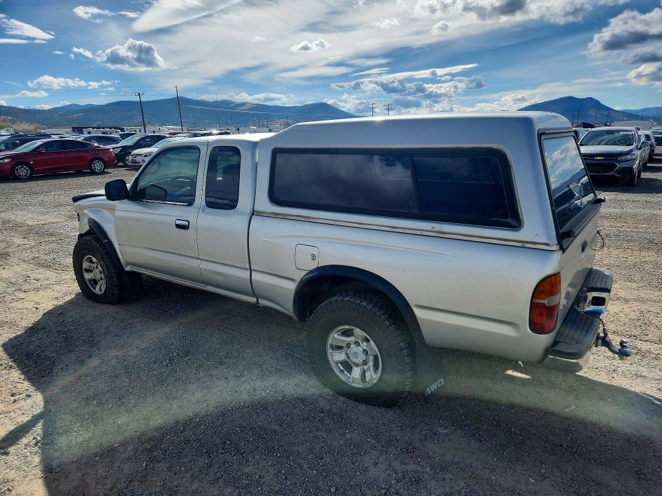 Photo 2 from auction – 2000 TOYOTA TACOMA with VIN 4TAWN72N7YZ627892