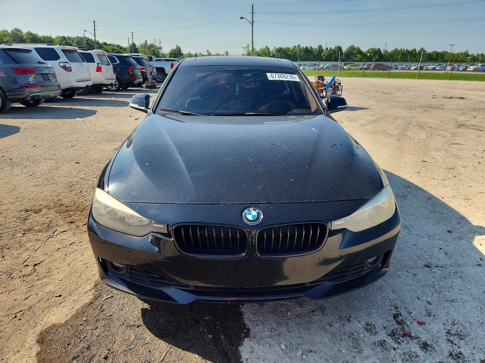 Photo 5 from auction – 2013 BMW 328 with VIN WBA3B3C54DF541066