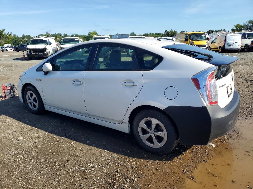Photo 2 from auction – 2013 TOYOTA PRIUS with VIN JTDKN3DU2D5651065