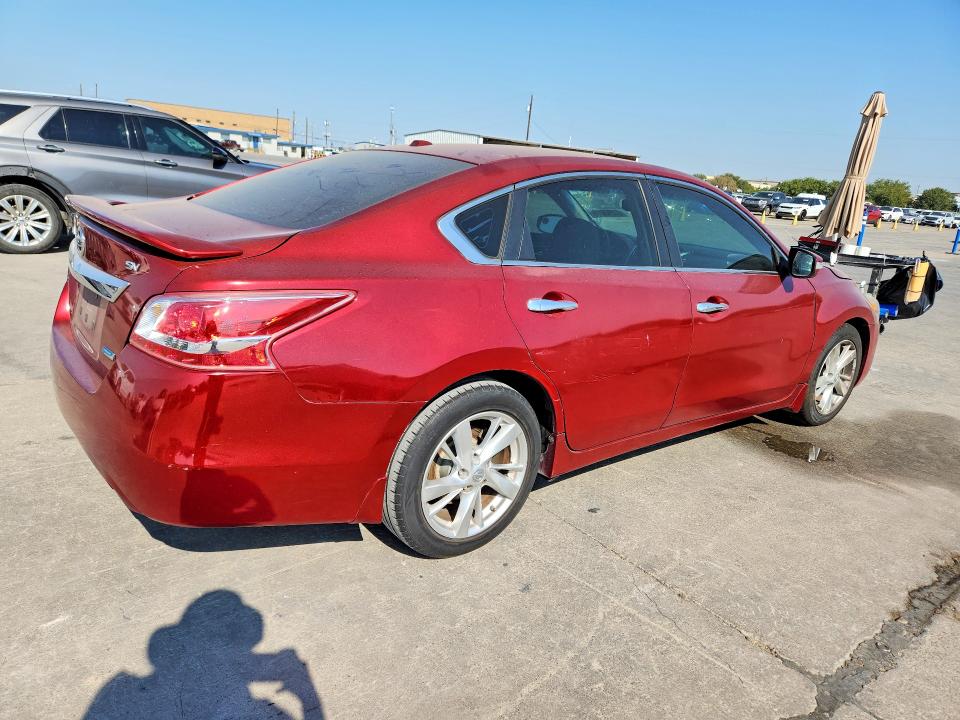 Photo 3 from auction – 2013 NISSAN ALTIMA with VIN 1N4AL3AP7DN414870