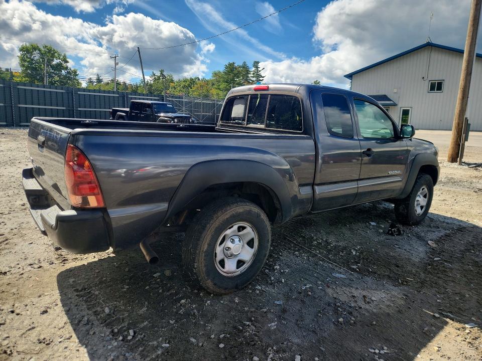 Снимка 3 от търг – 2014 TOYOTA TACOMA с VIN 5TFUX4EN3EX025420