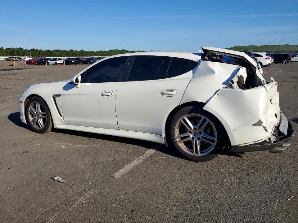 Photo 2 from auction – 2012 PORSCHE PANAMERA with VIN WP0AB2A71CL060104