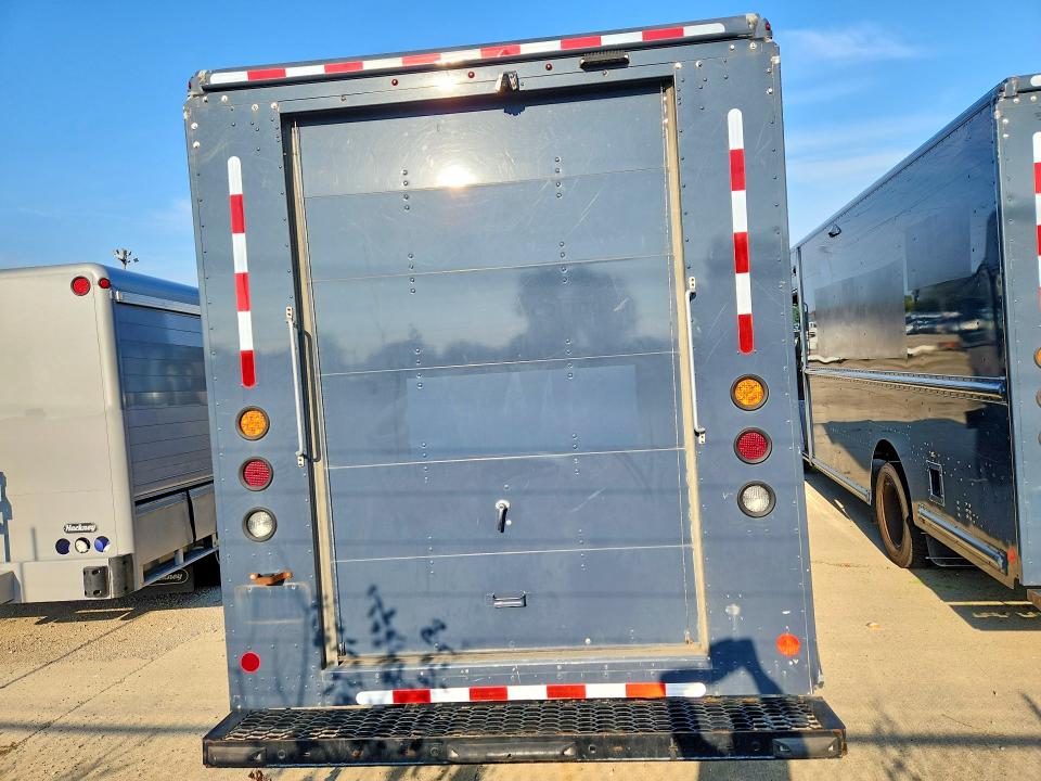 Photo 6 from auction – 2020 FORD F59 with VIN 1F65F5KN8L0A10518
