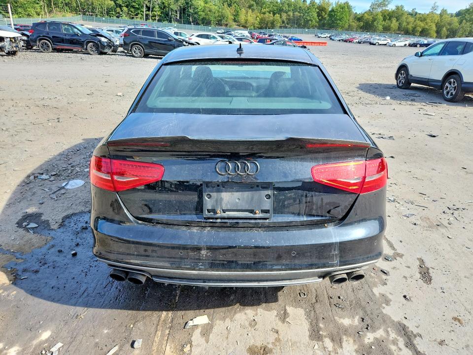 Foto 6 de la subasta – 2015 AUDI S4 con VIN WAUKGAFL9FA064047