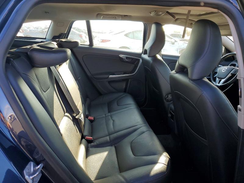 Photo 11 from auction – 2015 VOLVO V60 with VIN YV1612SK1F1222335