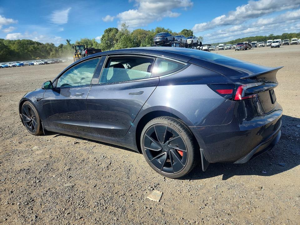 Снимка 2 от търг – 2024 TESLA MODEL 3 с VIN 5YJ3E1ET2RF820232