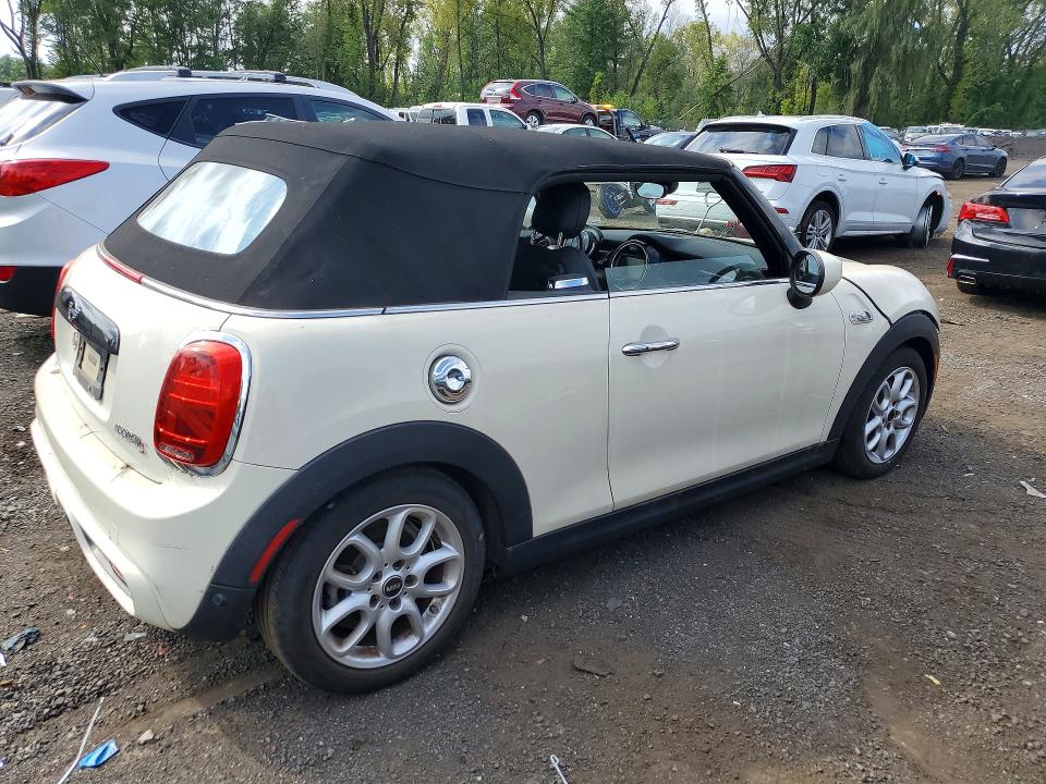 Photo 3 from auction – 2020 MINI COOPER with VIN WMWWJ5C05L3L36839