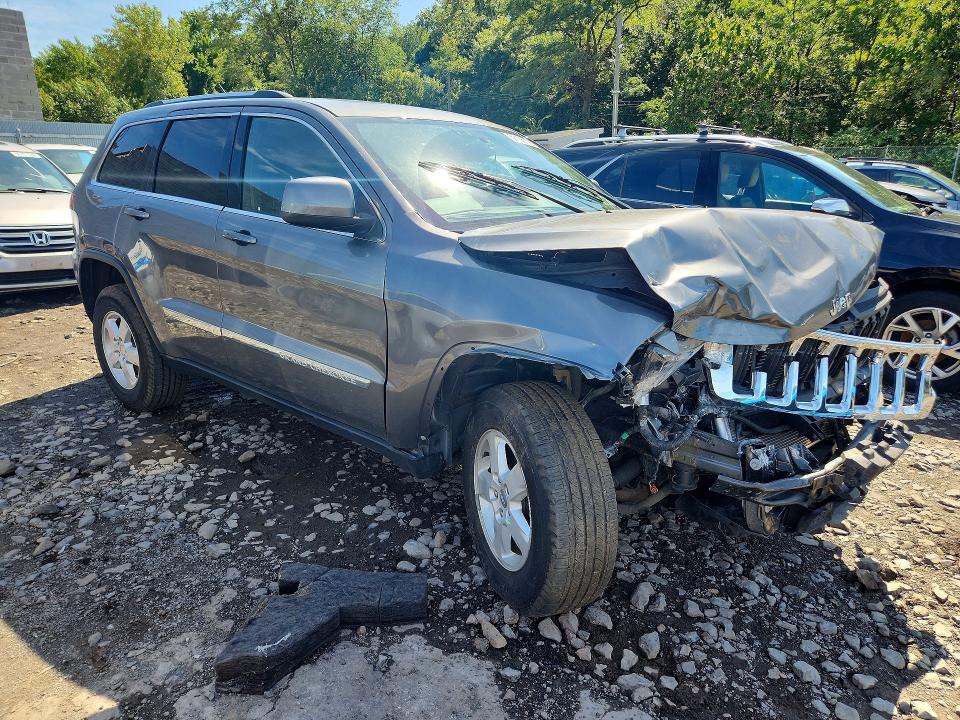 Photo 4 from auction – 2013 JEEP GRAND CHEROKEE with VIN 1C4RJFAG8DC506098