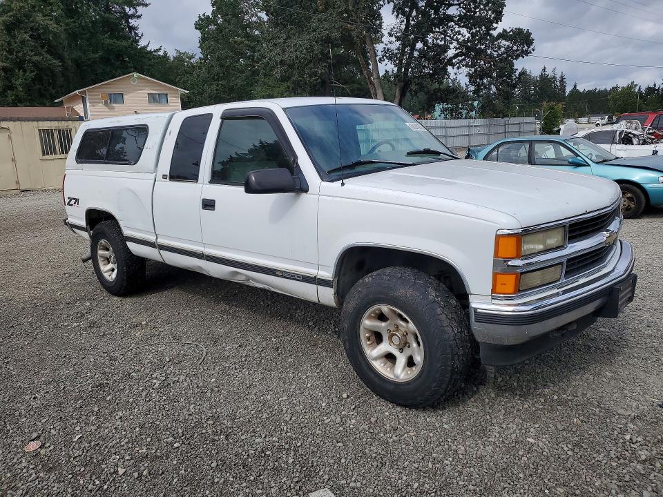 Photo 4 from auction – 1996 CHEVROLET GMT-400 with VIN 1C3CDFAA5ED833809