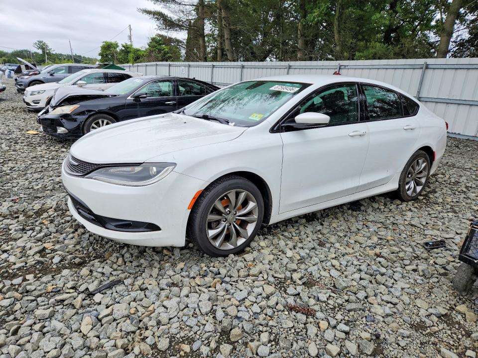 CHRYSLER 200 2015 with VIN 1C3CCCBB3FN648128 - Photo from auction