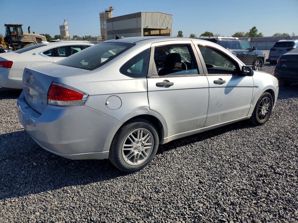 Снимка 3 от търг – 2009 FORD FOCUS с VIN 1FAHP35N19W101360