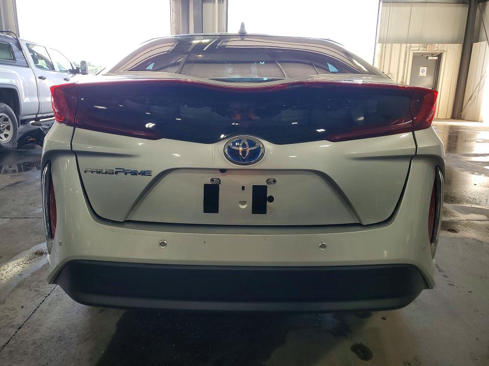 Снимка 6 от търг – 2018 TOYOTA PRIUS PRIME с VIN JTDKARFP0J3084836
