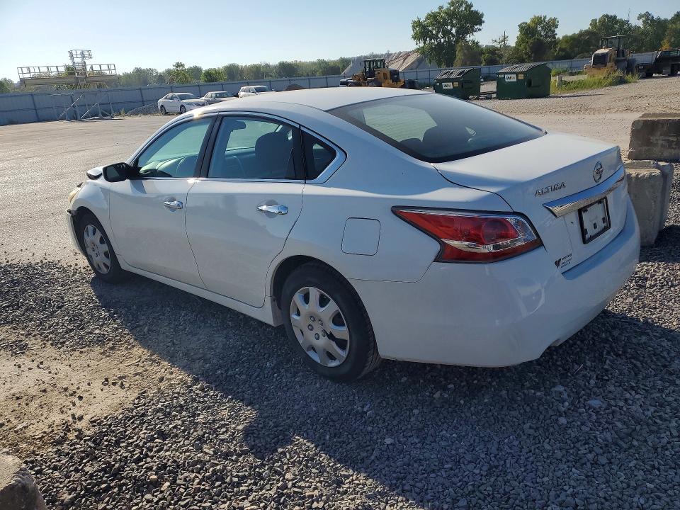 Photo 2 from auction – 2015 NISSAN ALTIMA with VIN 1N4AL3AP1FN385837